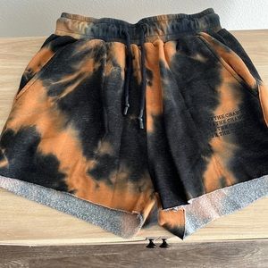 Vitality affirmation short, dust devil color